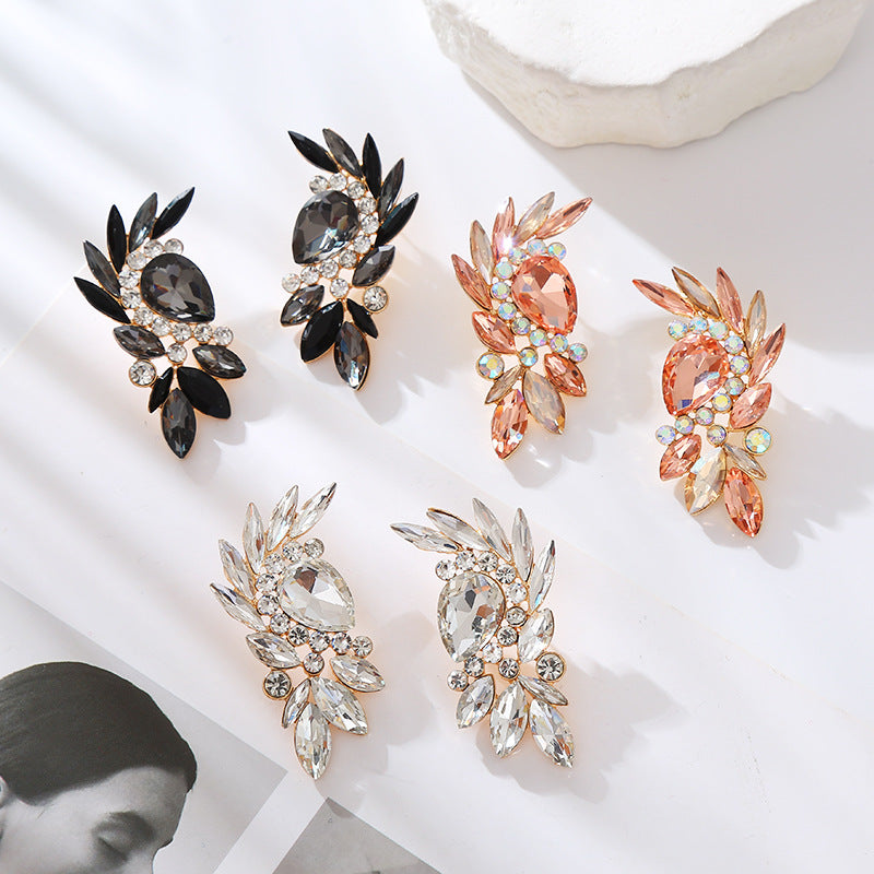 European and American fashion super sparkling diamond earrings exaggerated bohemian alloy diamond stud earrings temperament high-end earrings women
