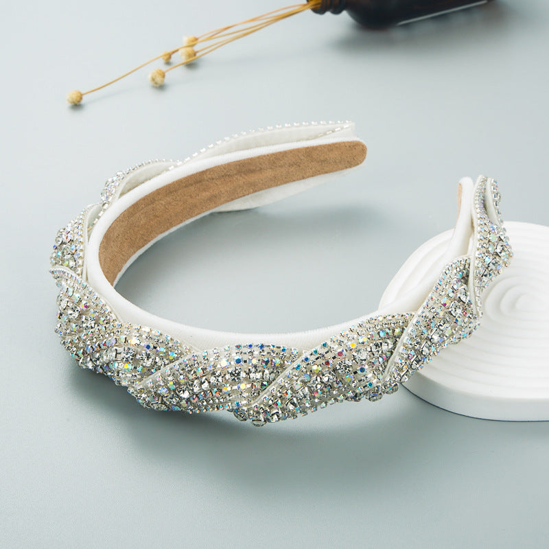 The same trend as the Ming headband ZA, the gorgeous rhinestone headband, the fashionable new large version of the face wash hair hole, flannel hair accessories