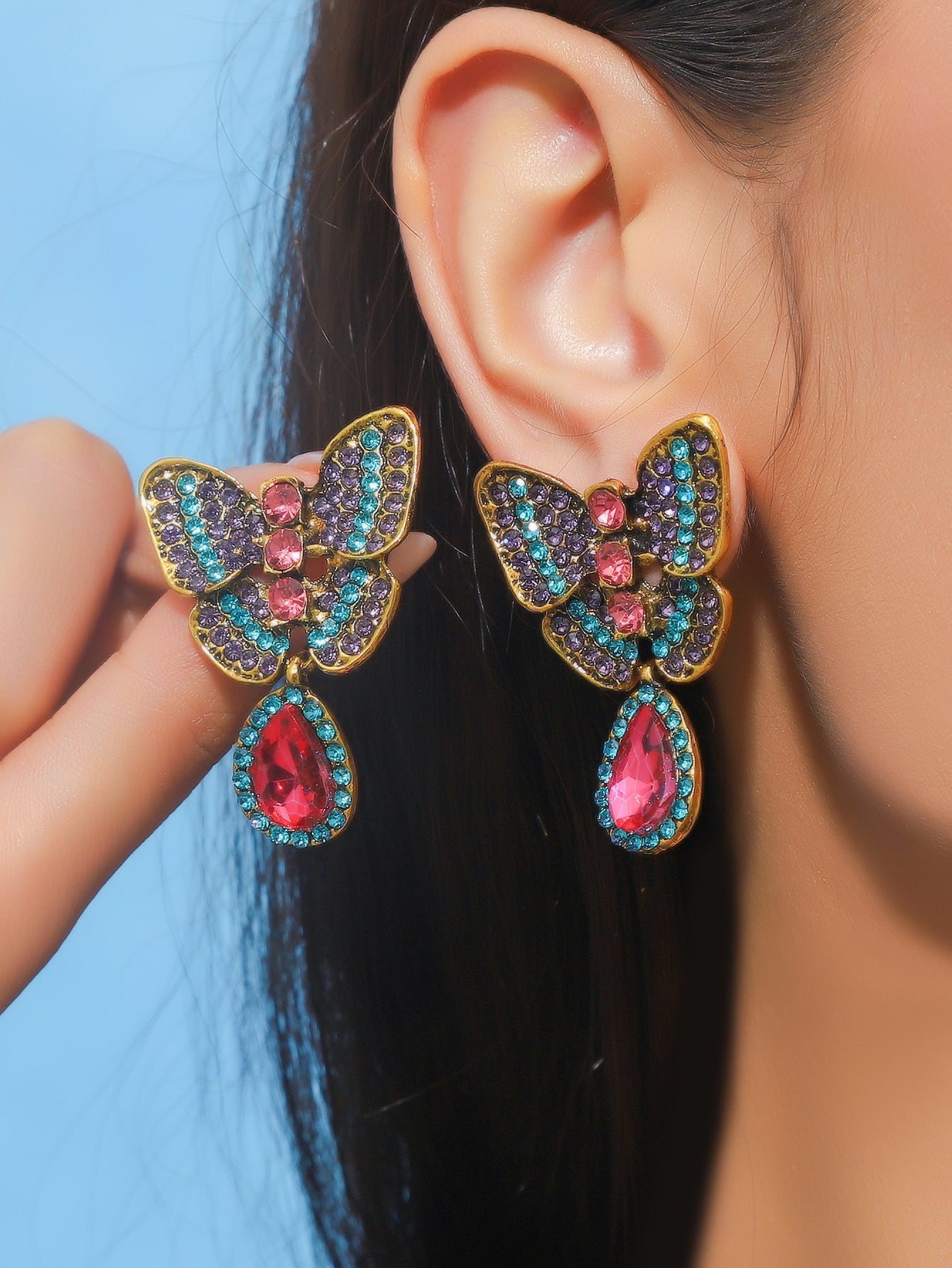 The new Han Fan fashion temperament colored diamond butterfly earrings literary retro palace style high-end earrings