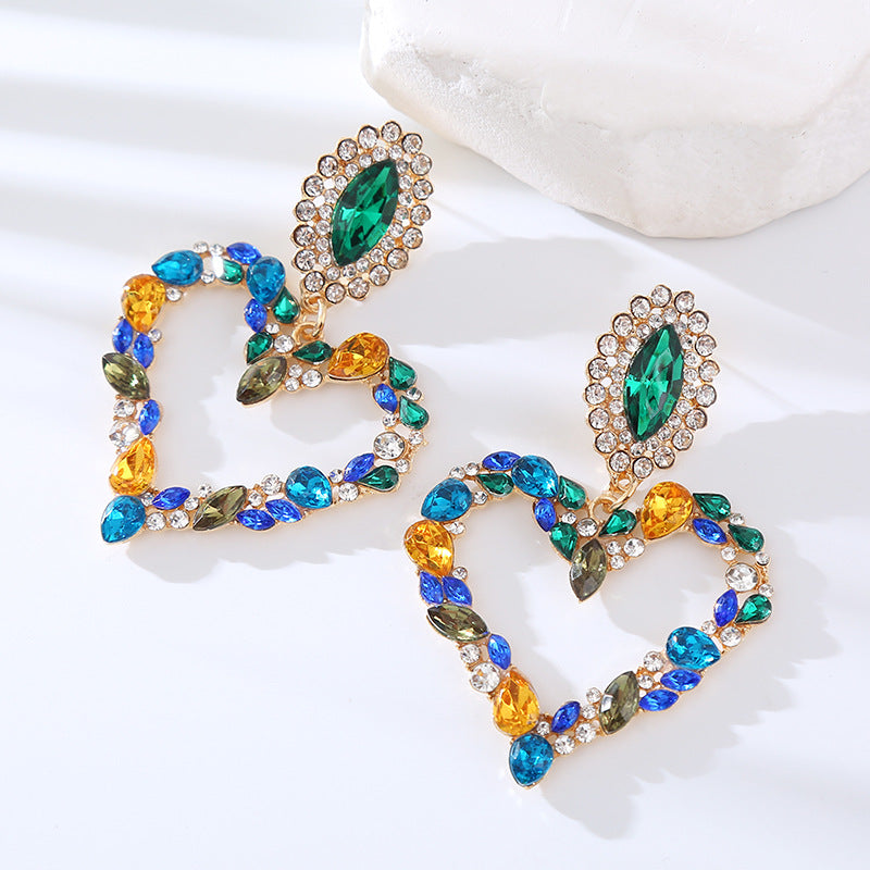 European and American popular heart-shaped alloy set with colored diamonds, retro temperament, exaggerated earrings, women's Korean version of the hipster, super flashy full of diamond earrings