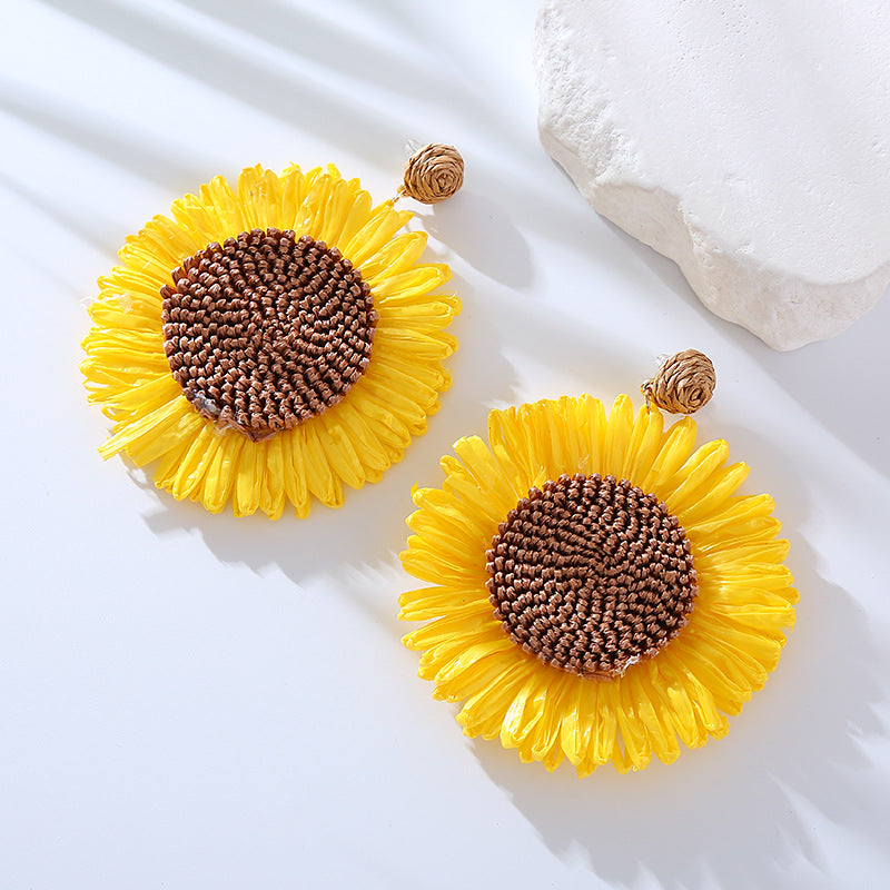 European and American cross-border hot selling hand-woven earrings, raffia, sunflowers, large flowers, earrings, personality, pastoral style earrings