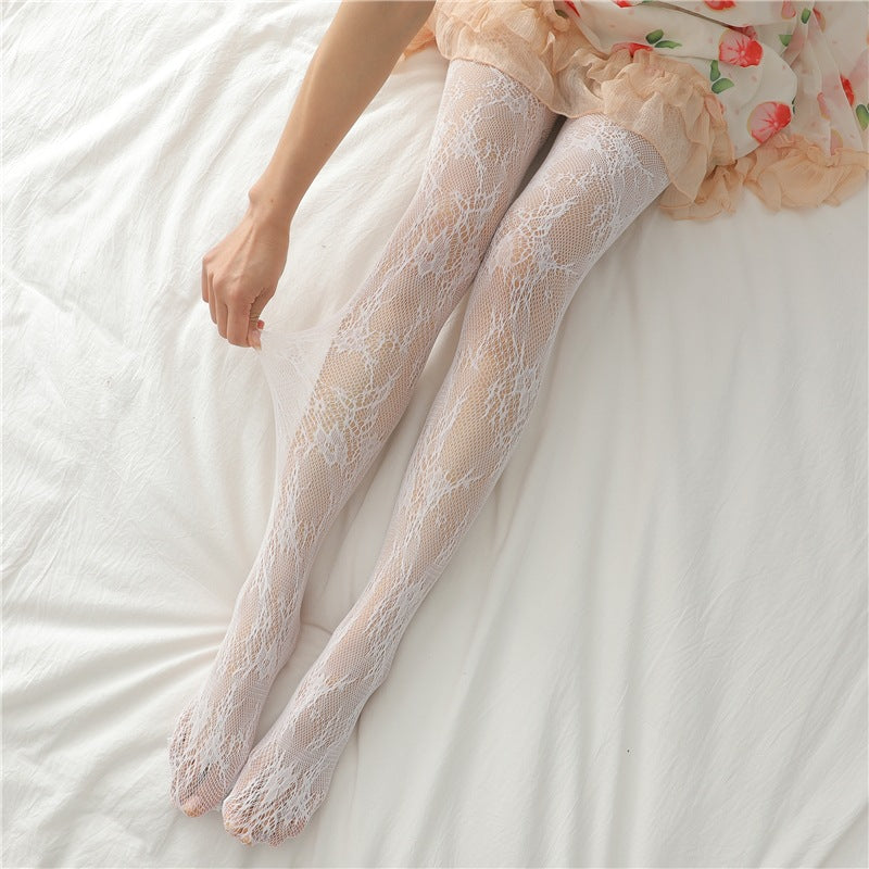 Stockings, women's alphabet socks, flowers, sexy anti-hook silk pantyhose, wild Korean version of the net socks, lace, beautiful legs, butterfly socks