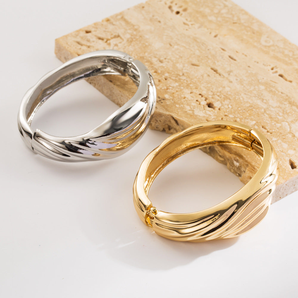 French niche thread, water ripples, concave and convex texture, elastic bracelet, women's light luxury, high-end sensual ring couple bracelet