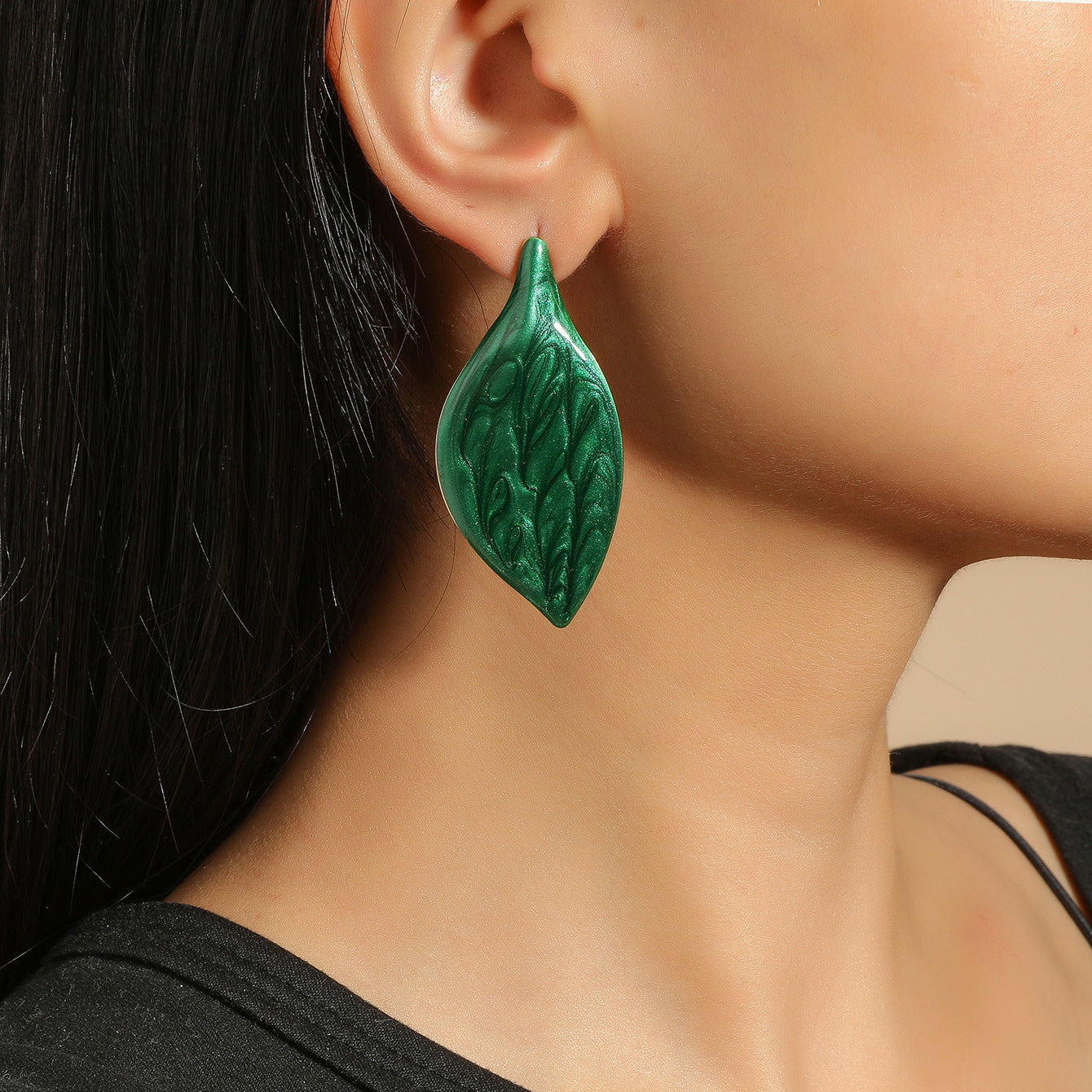 New jewelry: high-quality color glaze, irregular earrings, quicksand, color square studs, cold wind earrings