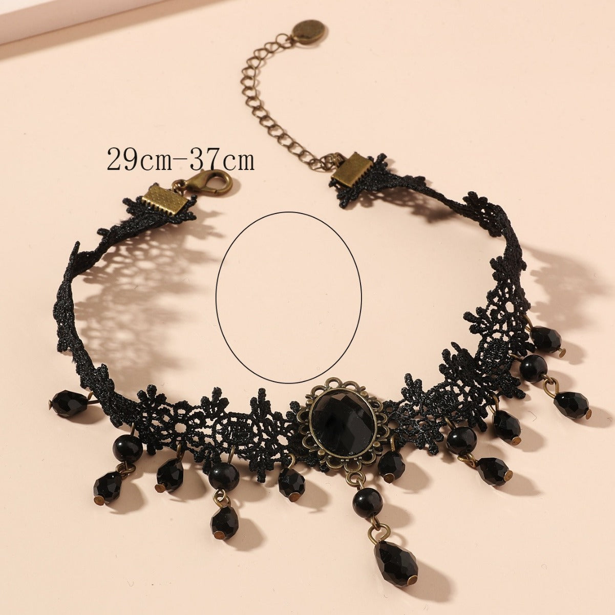 2024 European and American cross-border hot accessories hot sale vintage lace pendant queen fan necklace collar