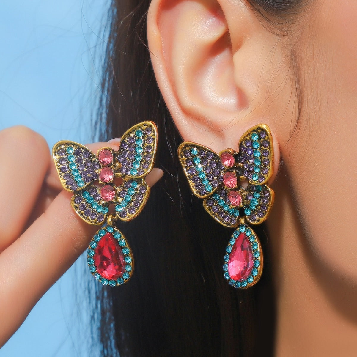 The new Han Fan fashion temperament colored diamond butterfly earrings literary retro palace style high-end earrings