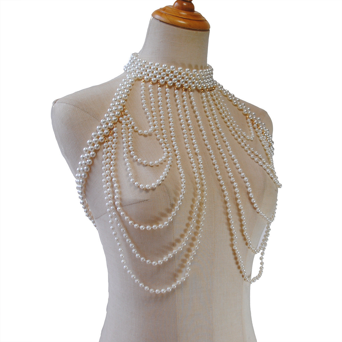 The new European and American jewelry, heavy handmade beaded pearl shawl, dress chest chain, sexy hollow chest ornament, body chain