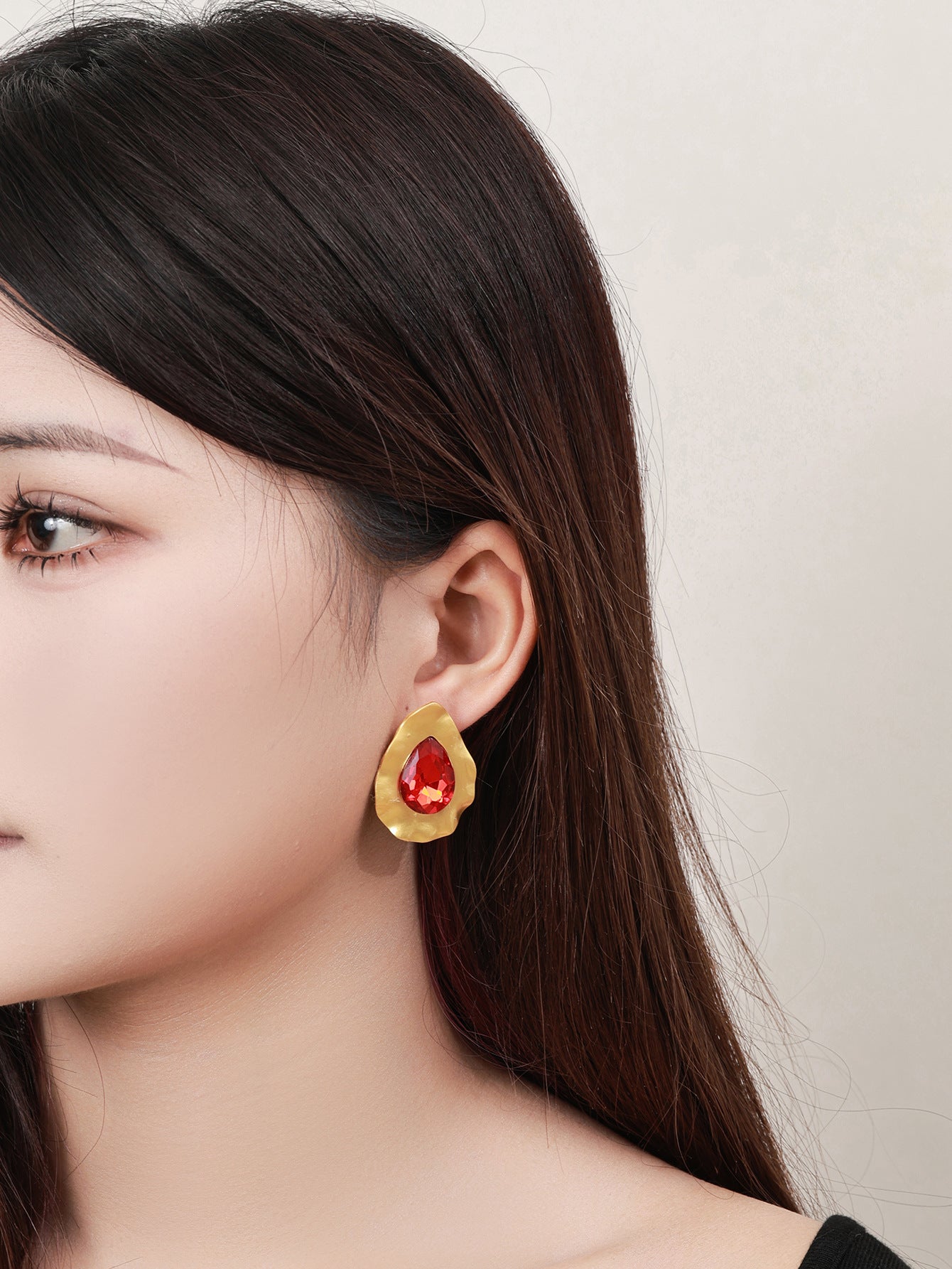 New summer fashion retro Hong Kong style temperament square stud earrings for old Asian gold drop shape earrings