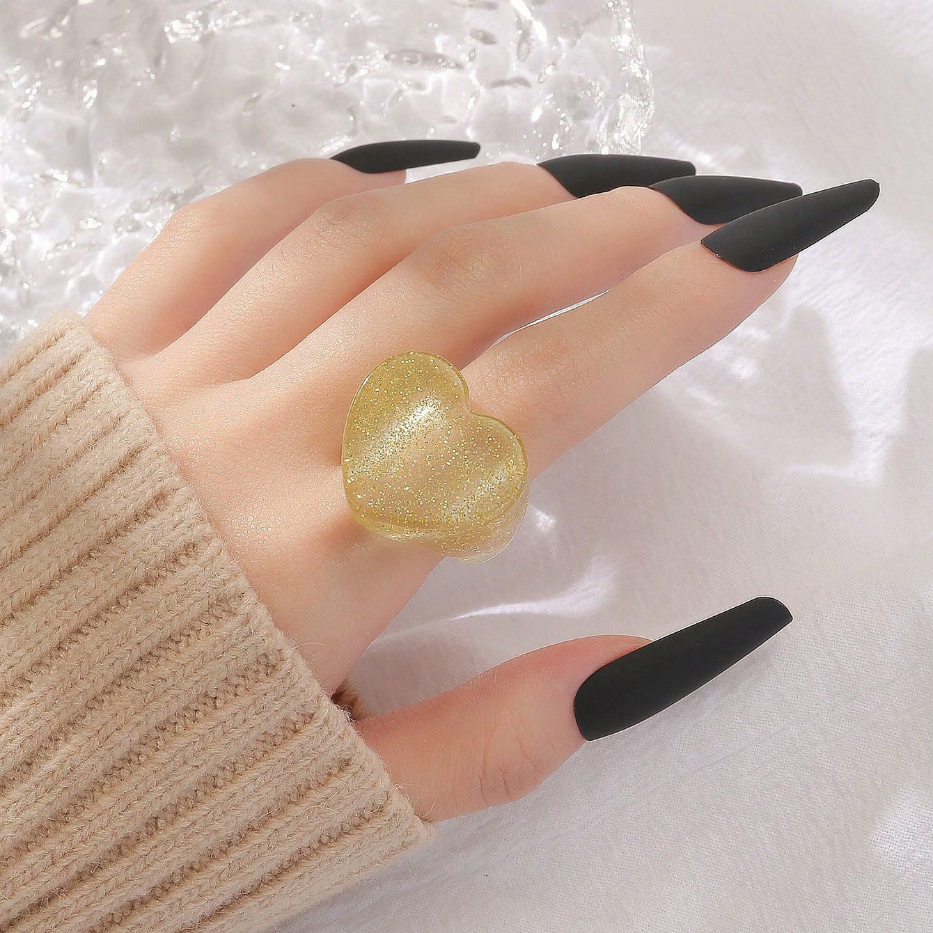 New glitter love resin sweet jewelry ring acrylic ring does not fade niche sense of luxury