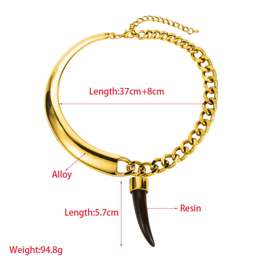 Exaggerated design asymmetrical hip hop horn thick chain necklace European and American personality fashion alloy clavicle necklace wholesale