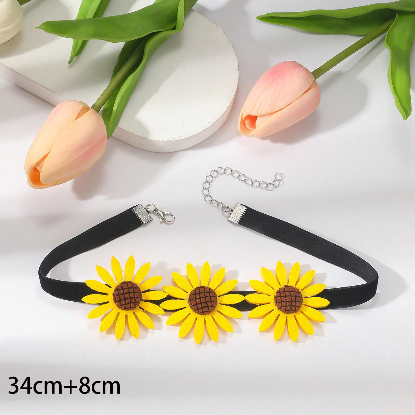 The new Korean version of the jewelry forest series small fresh sunflower flower necklace temperament fashion and versatile necklace