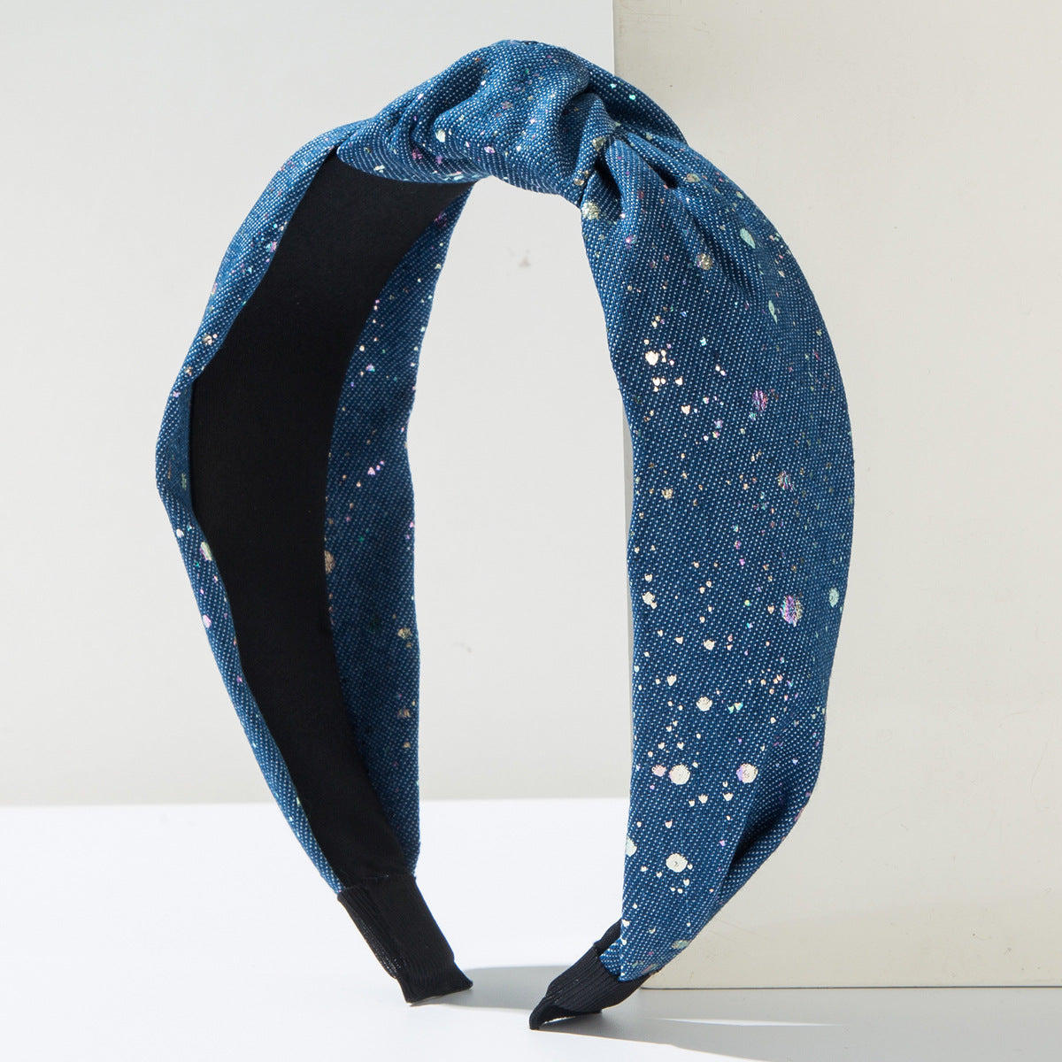 And Ming headbands, fashionable, new denim headbands, creative polka dots, wide knots, high cranial crowns, and outward ornaments