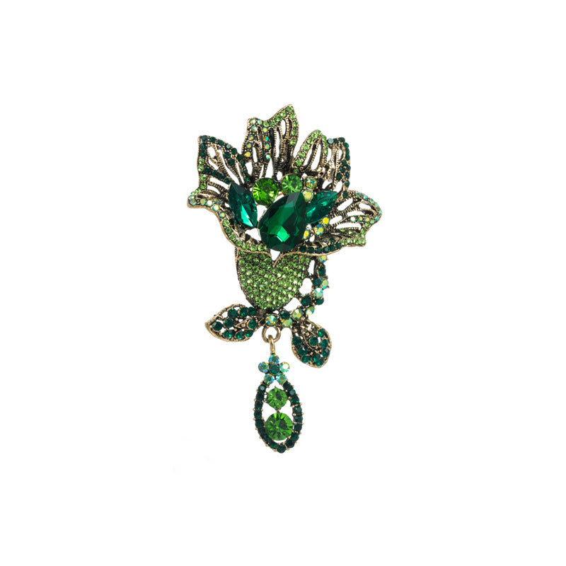 European and American fashion new brooches, women's retro chic, diamond-studded floral pins, versatile, high-end accessories, corsages