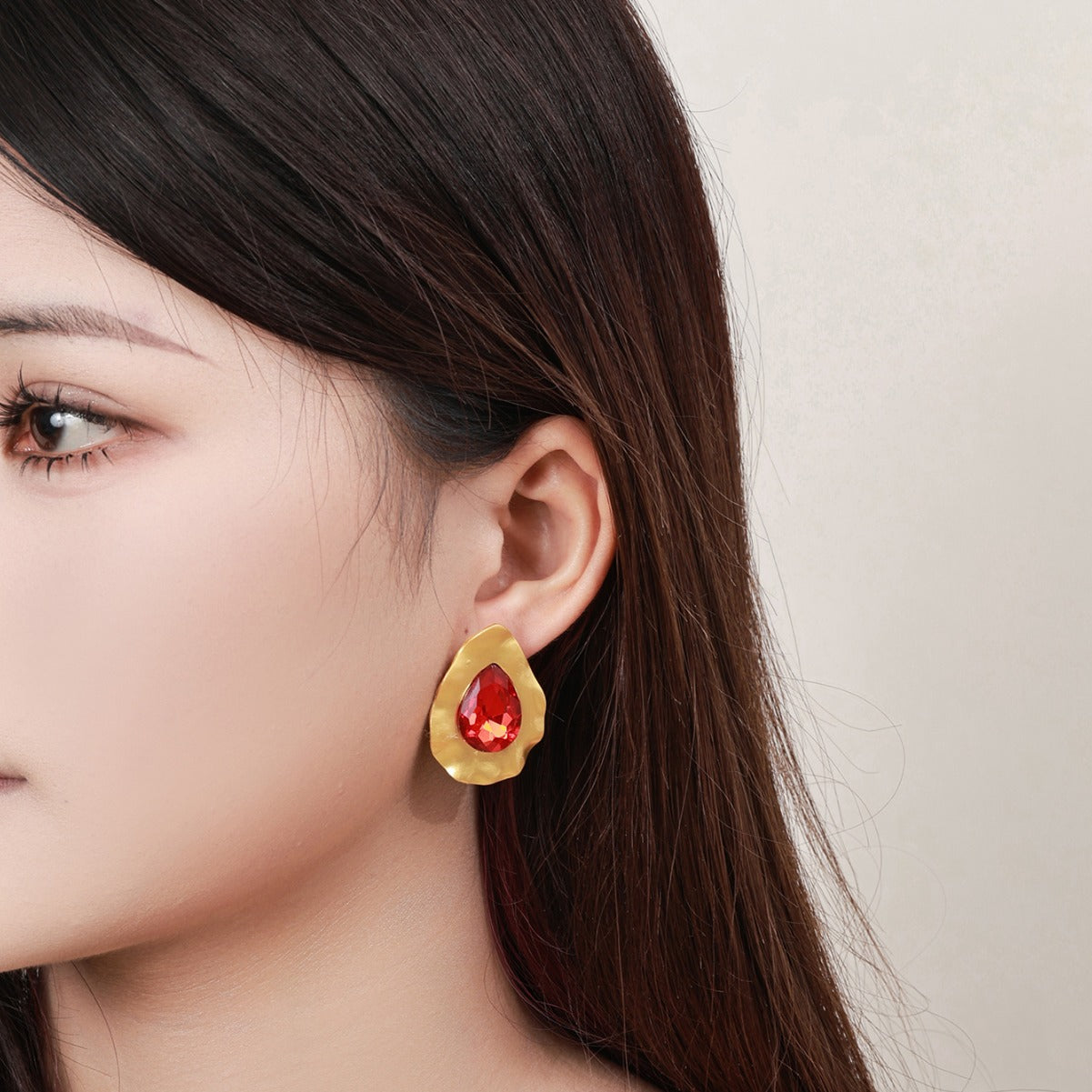 New summer fashion retro Hong Kong style temperament square stud earrings for old Asian gold drop shape earrings