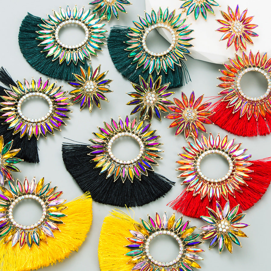 European and American style fashion exaggerated earrings, round sunflowers, diamonds, tassel earrings, high-end bohemian style earrings