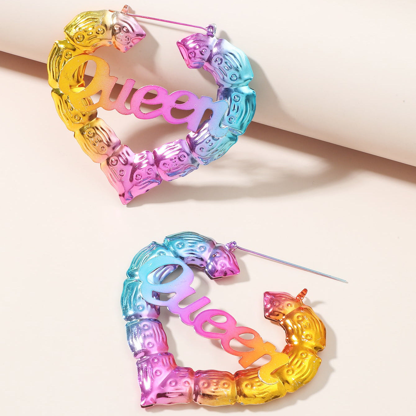 The new European and American jewelry round bamboo letter earrings have an exaggerated personality, metal design, and large earring earrings